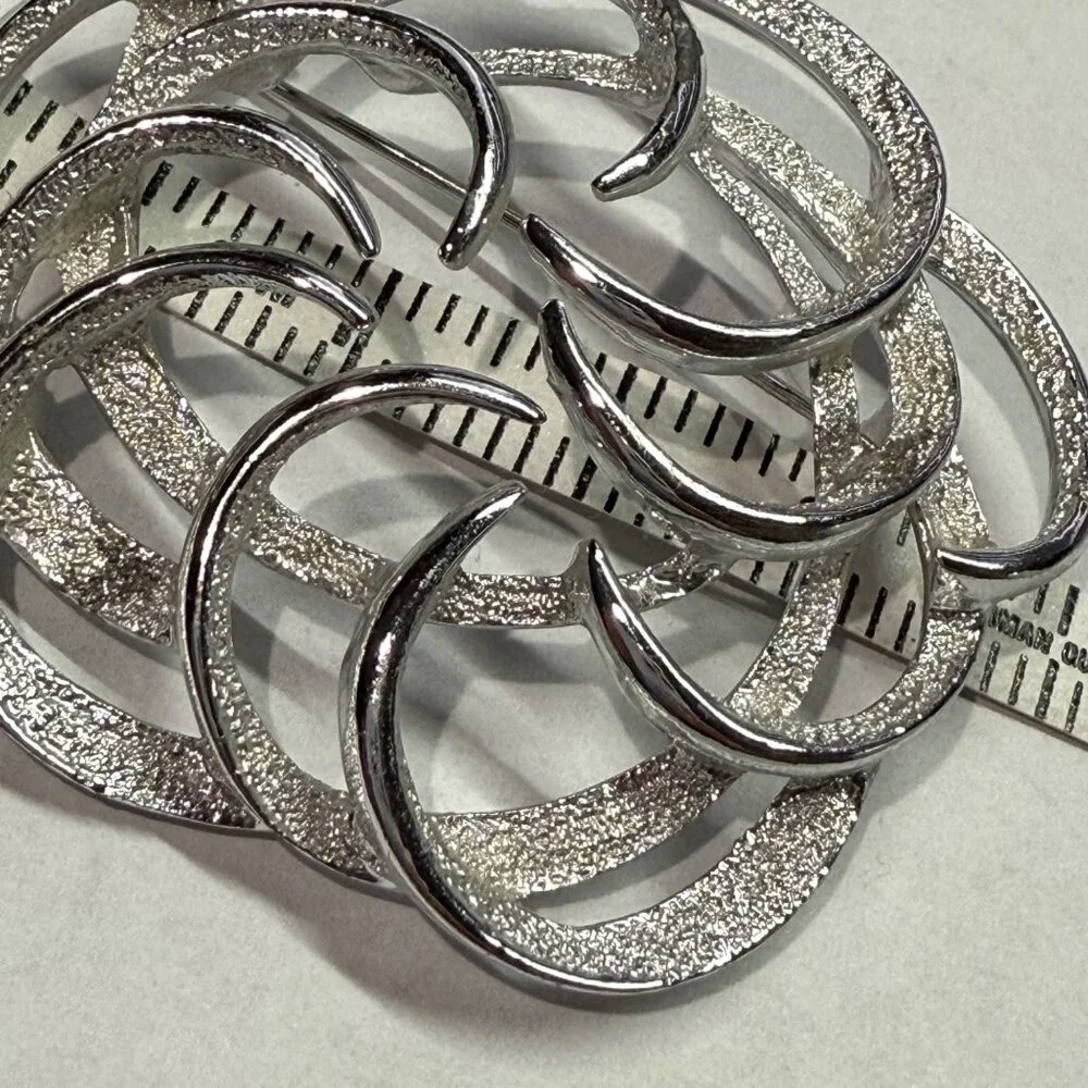 Sarah Coventry vintage silver swirl brooch pin 2.25